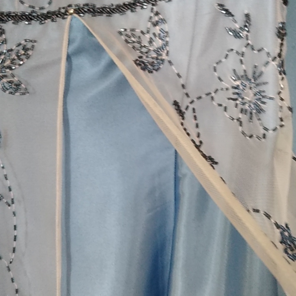 Long dress - Picture 3 of 7